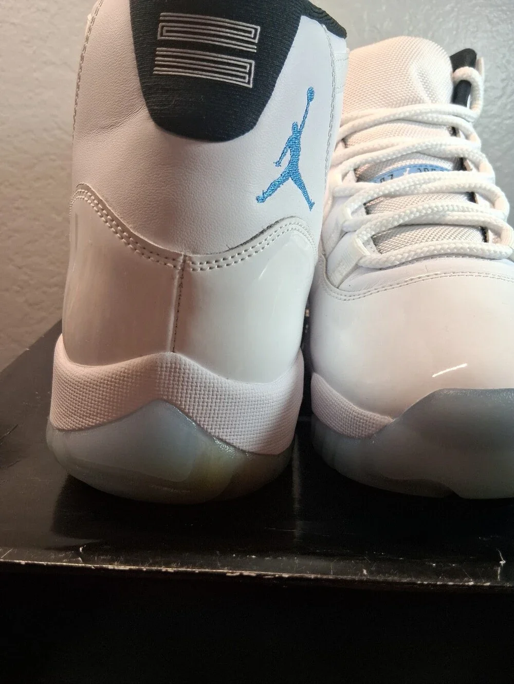 Jordan 11 Retro Legend Blue (2024)